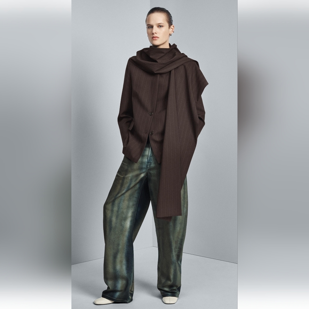 ZARA ZW COLLECTION LIMITED EDITION PINSTRIPE BLAZER WITH SCARF ✨️✨️✨️